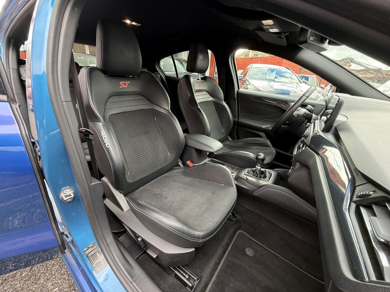 Focus 2.3 EcoBoost 280 CV ST-unipro-tagliandi Ford-rate