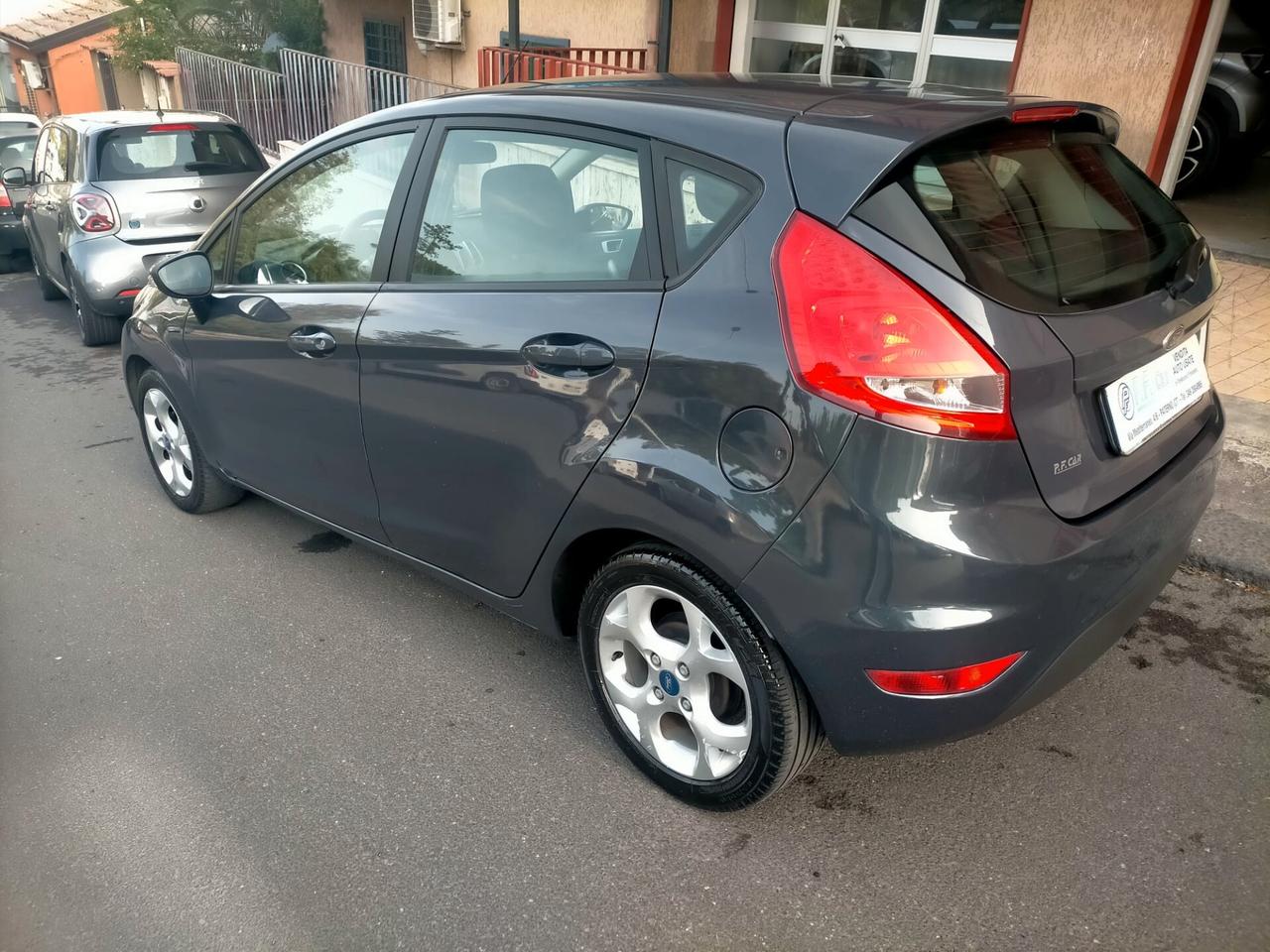 Ford Fiesta 1.4 TDCi 70CV 5 porte Business