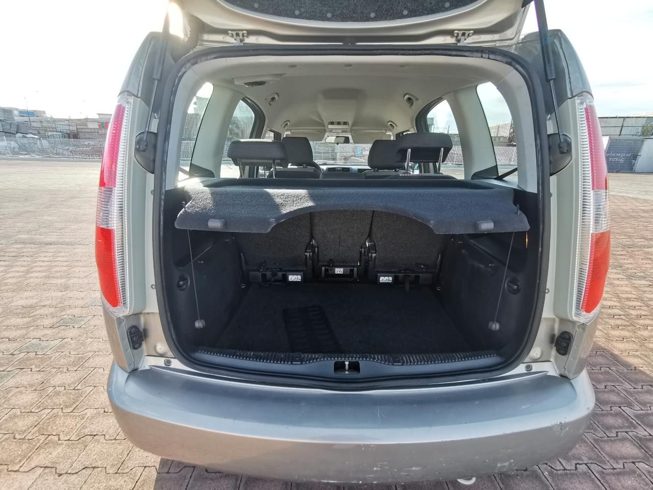 Skoda Roomster 1.2 TDI CR 75CV Active 2012