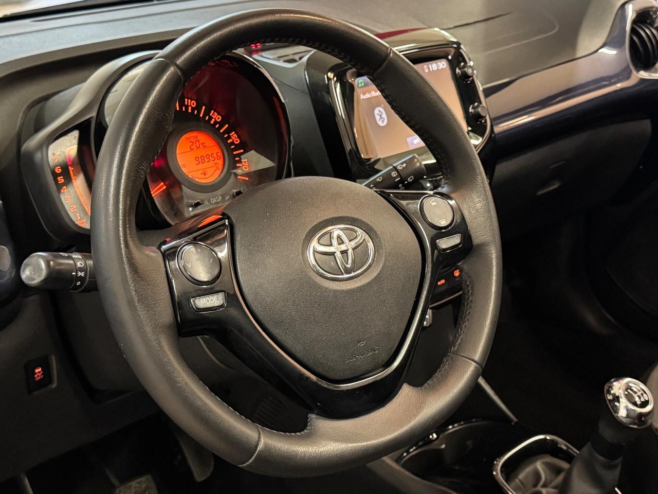 Toyota Aygo 1.0 VVT-i 69 CV 5p Camera Tetto Cruise Pelle