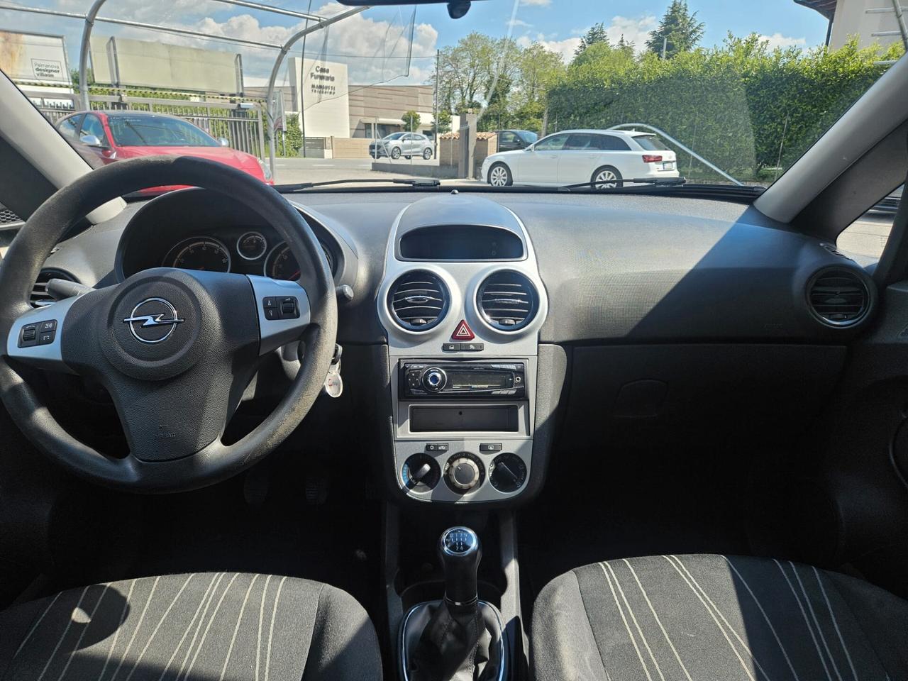 Opel Corsa 1.2 5 porte Club