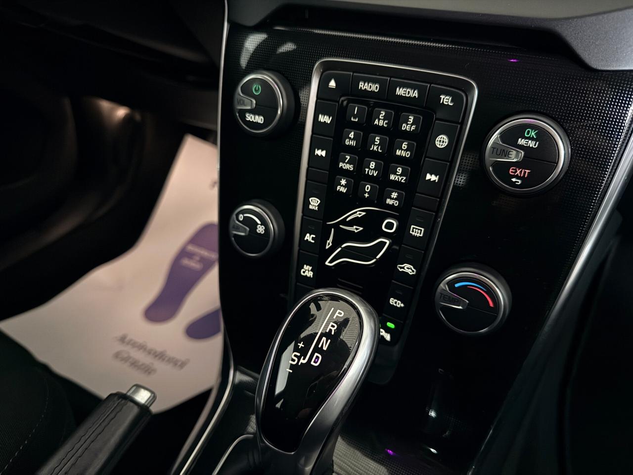 Volvo V40 D2 Geartronic Kinetic