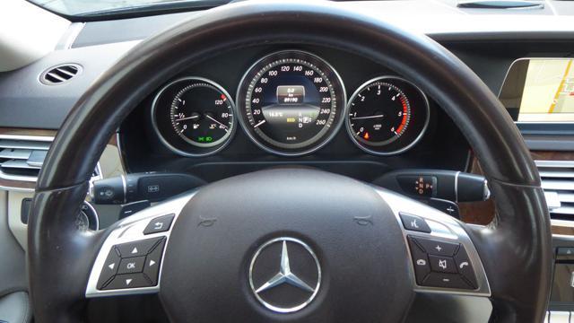 MERCEDES-BENZ E 220 CDI BlueTEC