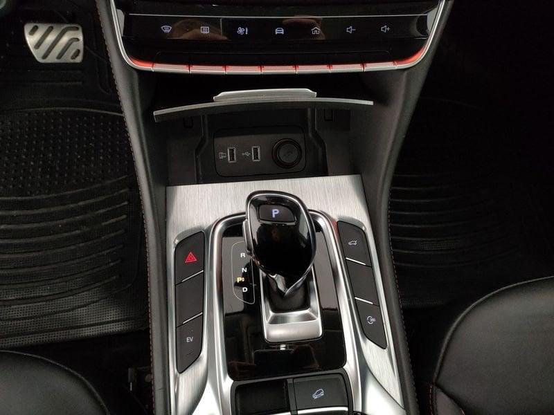 MG EHS Plug-in Hybrid Exclusive