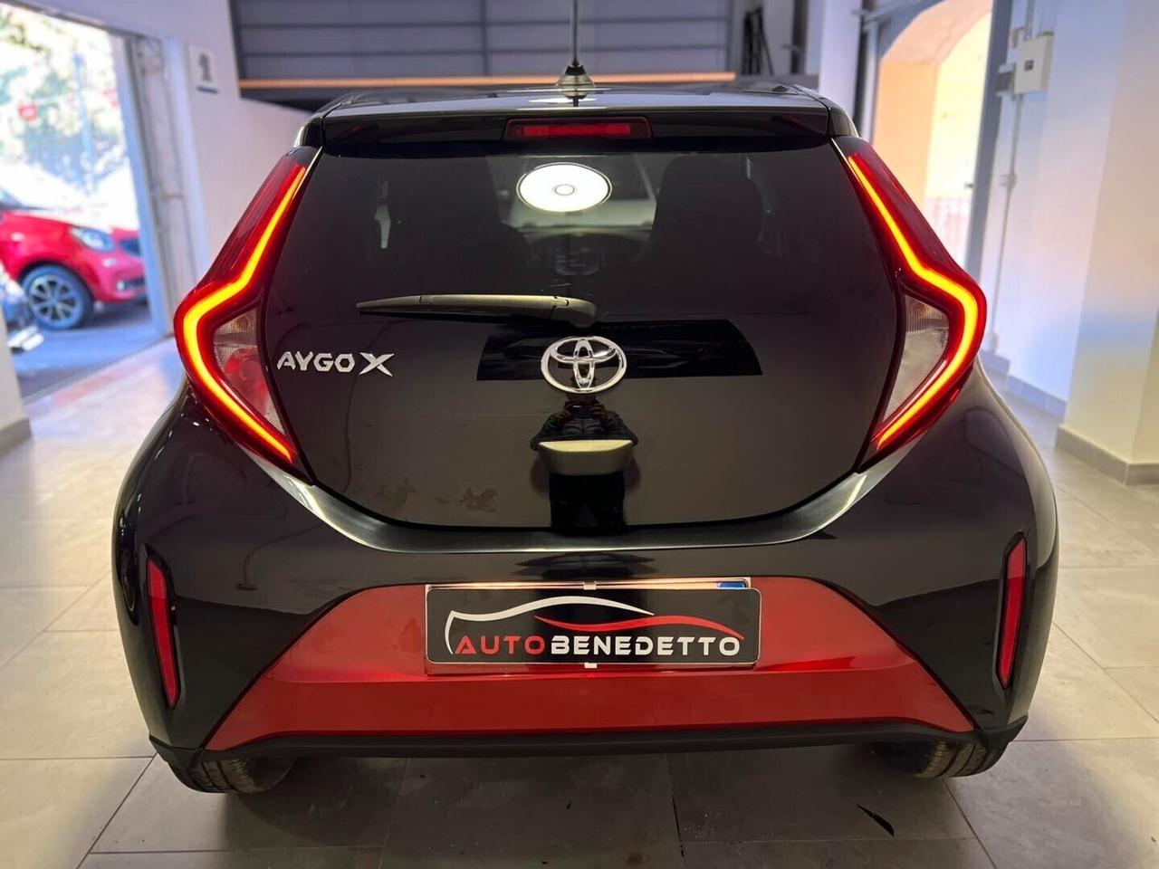 TOYOTA AYGO X 1.0 LOUNGE 72CV S-CVT 2023