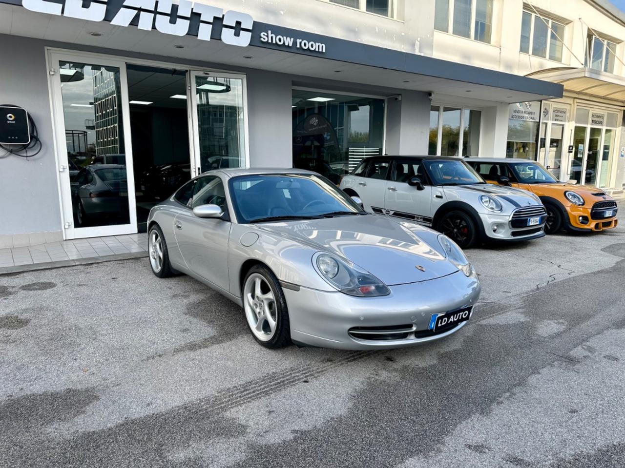 Porsche 911 Carrera cat Coupé