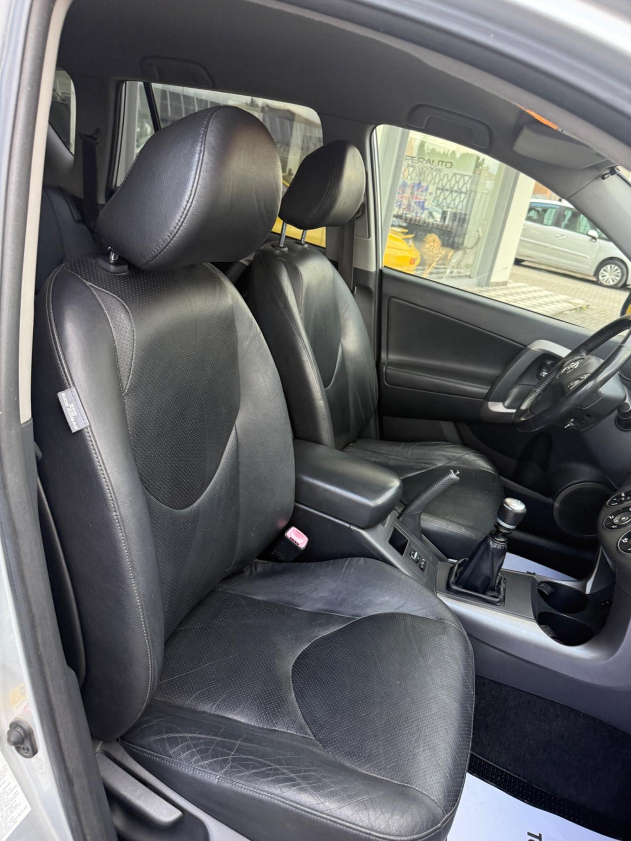 Toyota RAV 4 RAV4 2.2 D-4D 177 CV Luxury