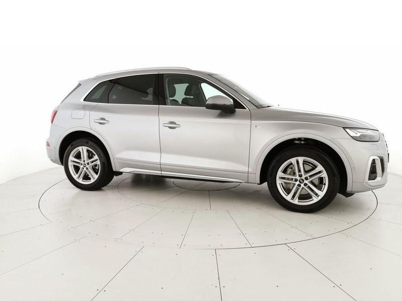 Audi Q5 NUOVA quat. TDI2,0 L4150 A7