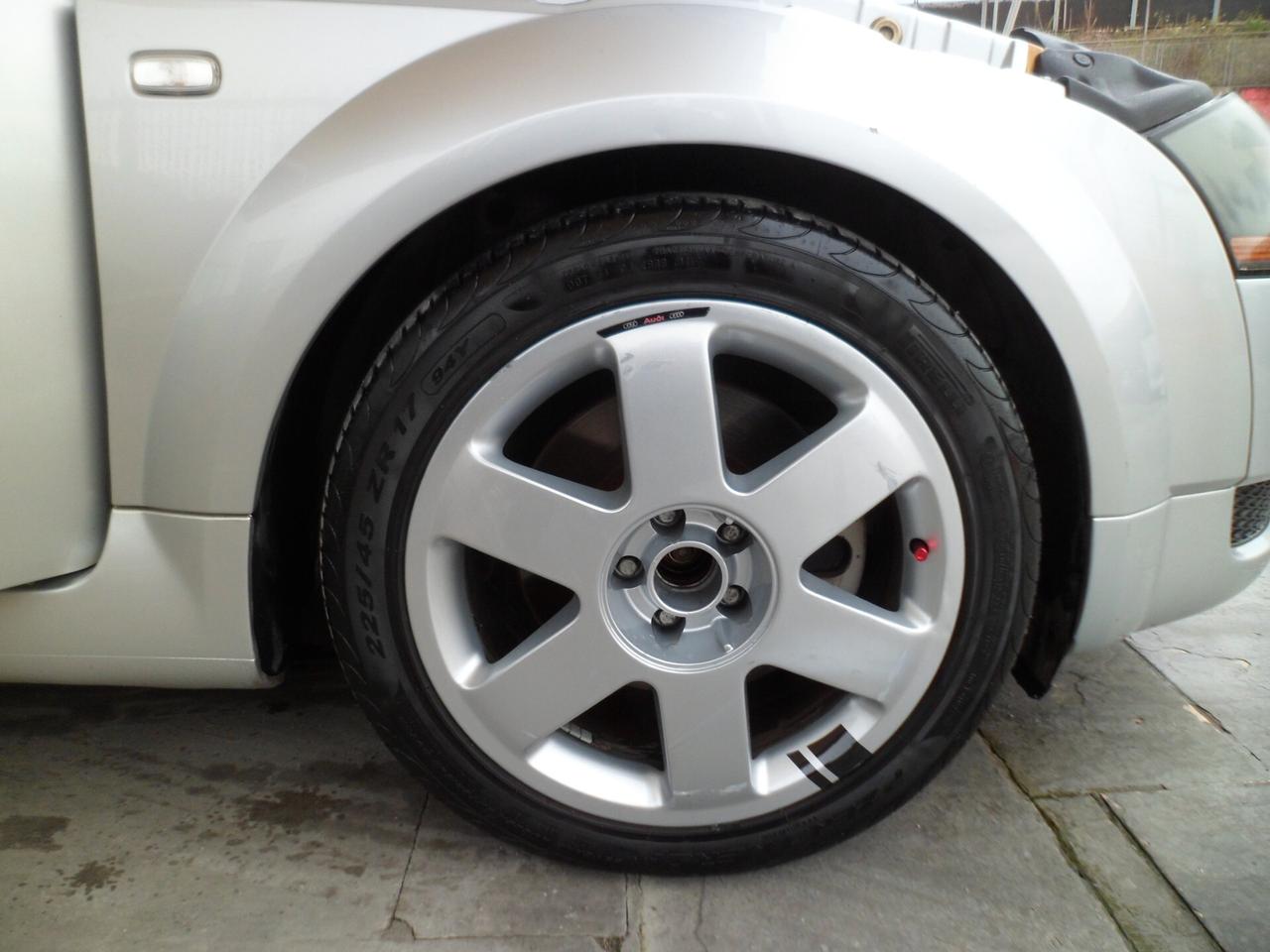 Audi TT Coupé 1.8 T 20V 179 CV cat full 99
