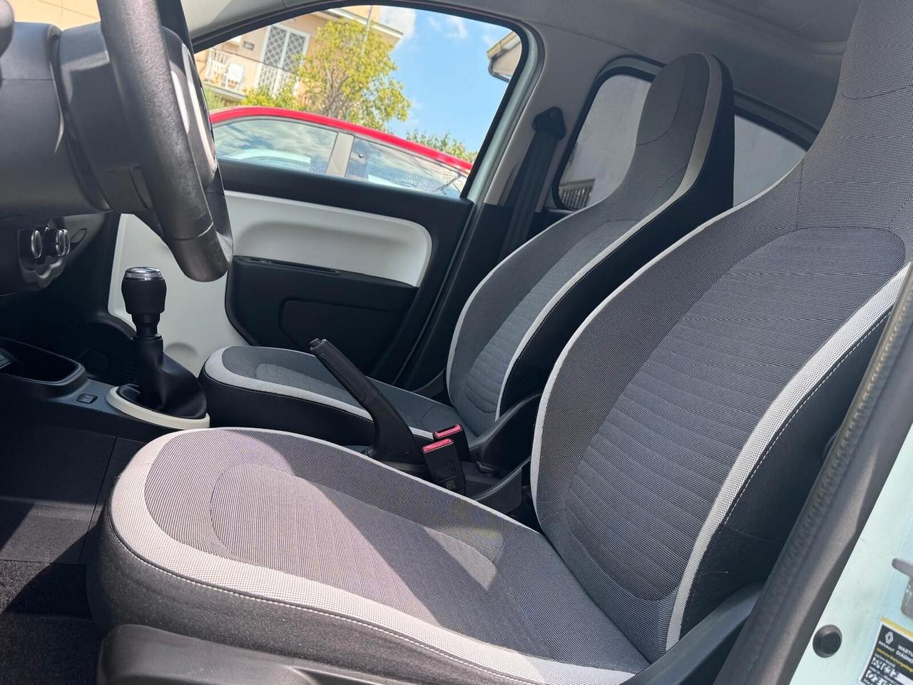 Renault Twingo 1.0 69cv INTENS, FALTDACH, SENSORI,LED,GARANZIA,UNIPRO