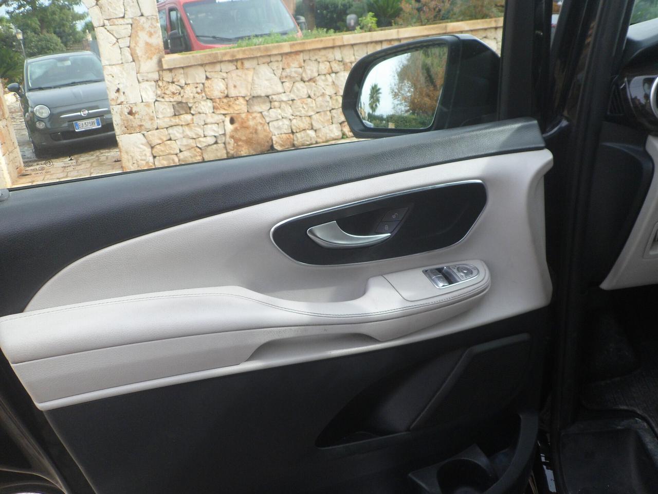 Mercedes-benz V 200 d Automatic Premium Extralong