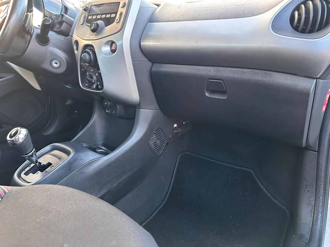 Citroen C1 VTi 68 ETG 5 porte Shine