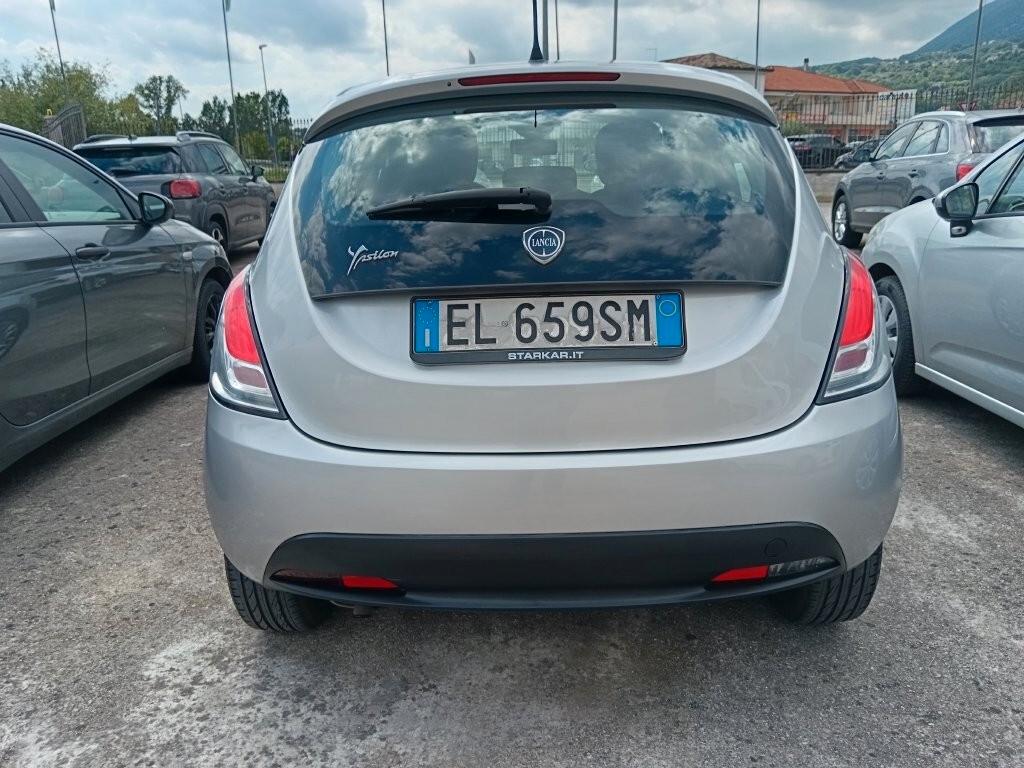Lancia Ypsilon 1.2 69 CV Unyca