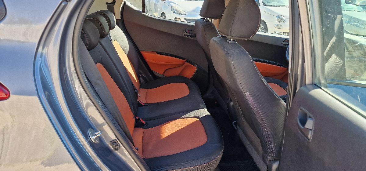 HYUNDAI i10 1.0 MPI Sound Edition