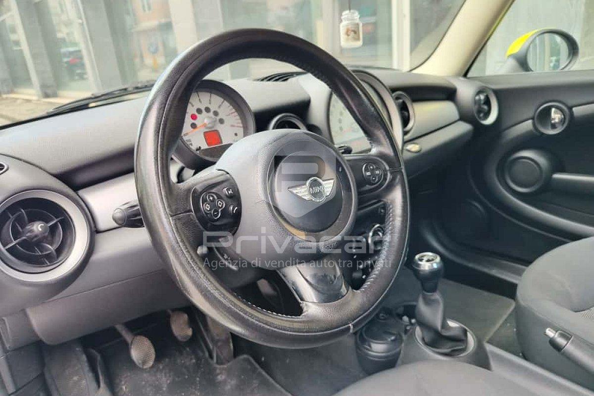 MINI Mini 1.6 16V One (72kW)