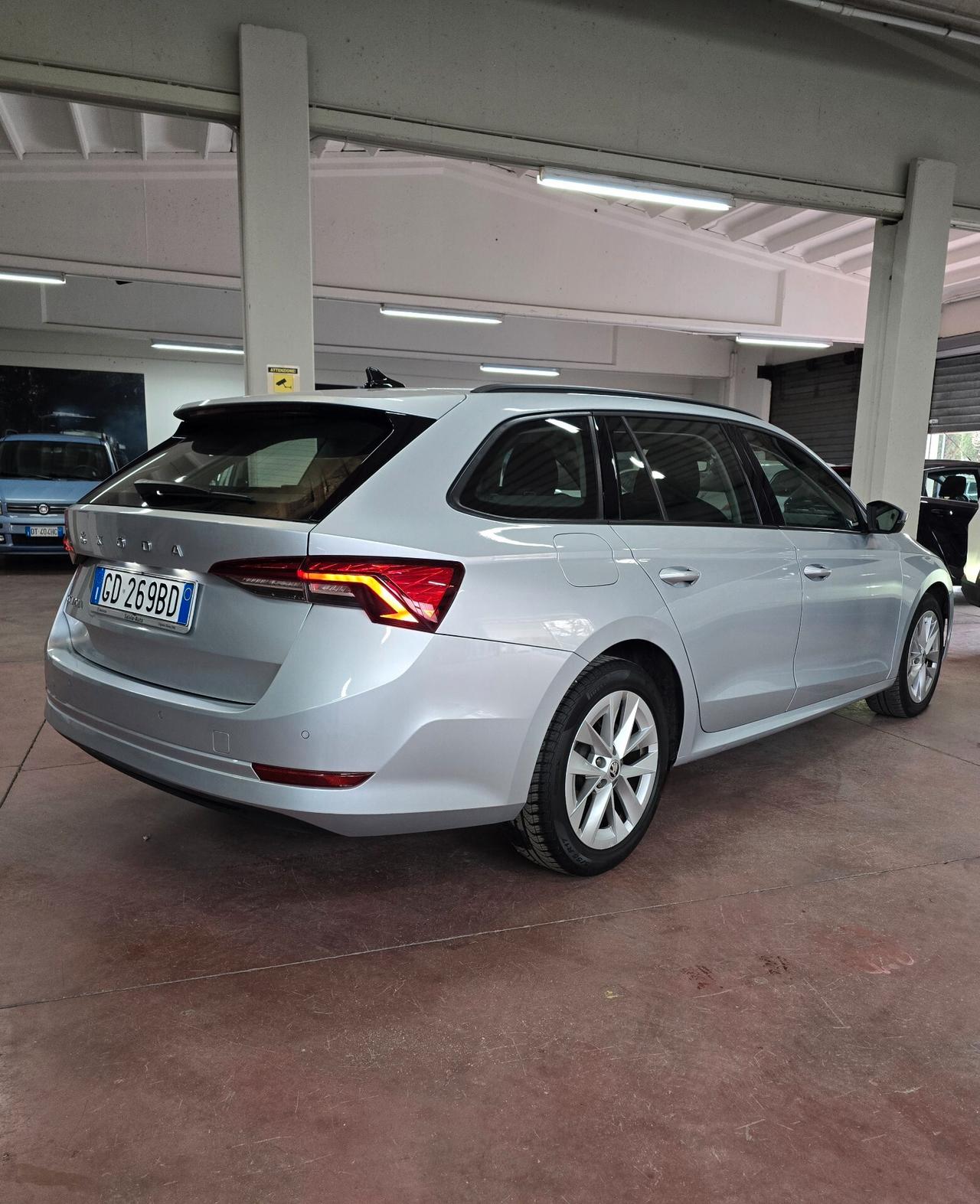 Skoda Octavia 2.0 TDI EVO station Wagon Executive