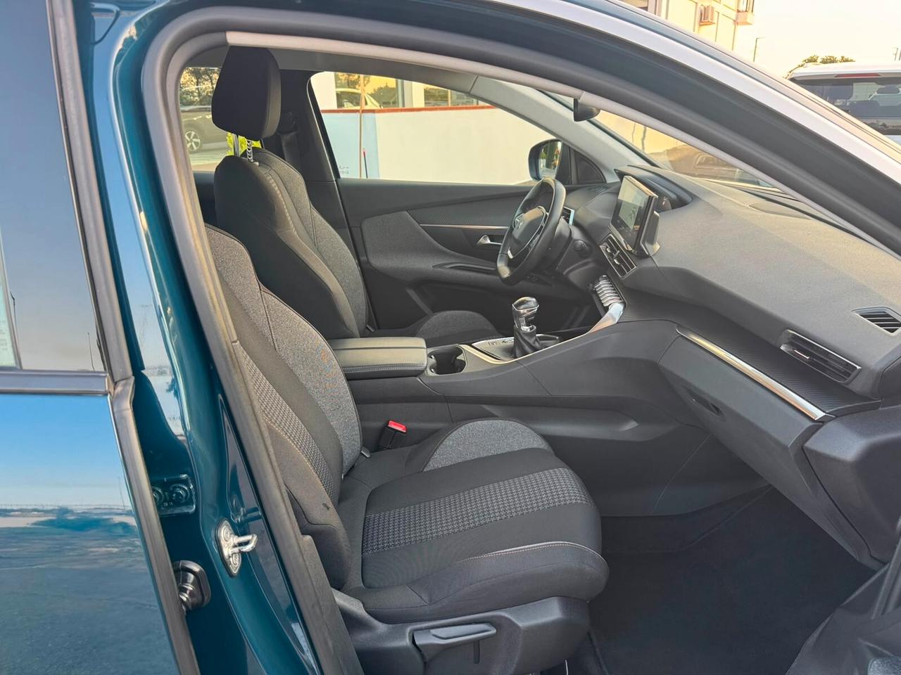 Peugeot 3008 1.5Hdi Aziendale