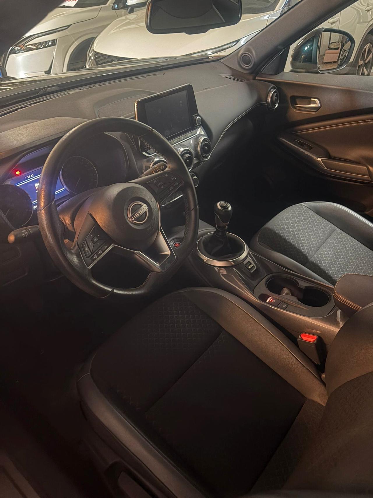 Nissan Juke 1.0 DIG-T 114 CV N-Connecta