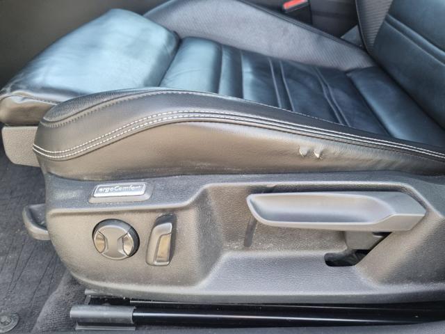 VOLKSWAGEN Passat Variant 2.0 TDI DSG Executive BlueMotion Tech.