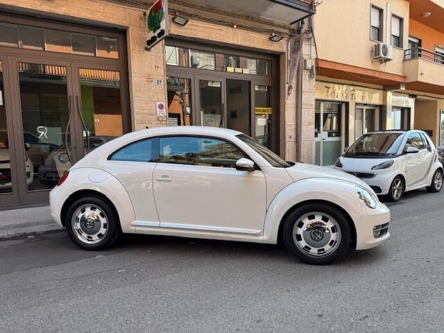 Volkswagen Maggiolino 1.6 TDI Design