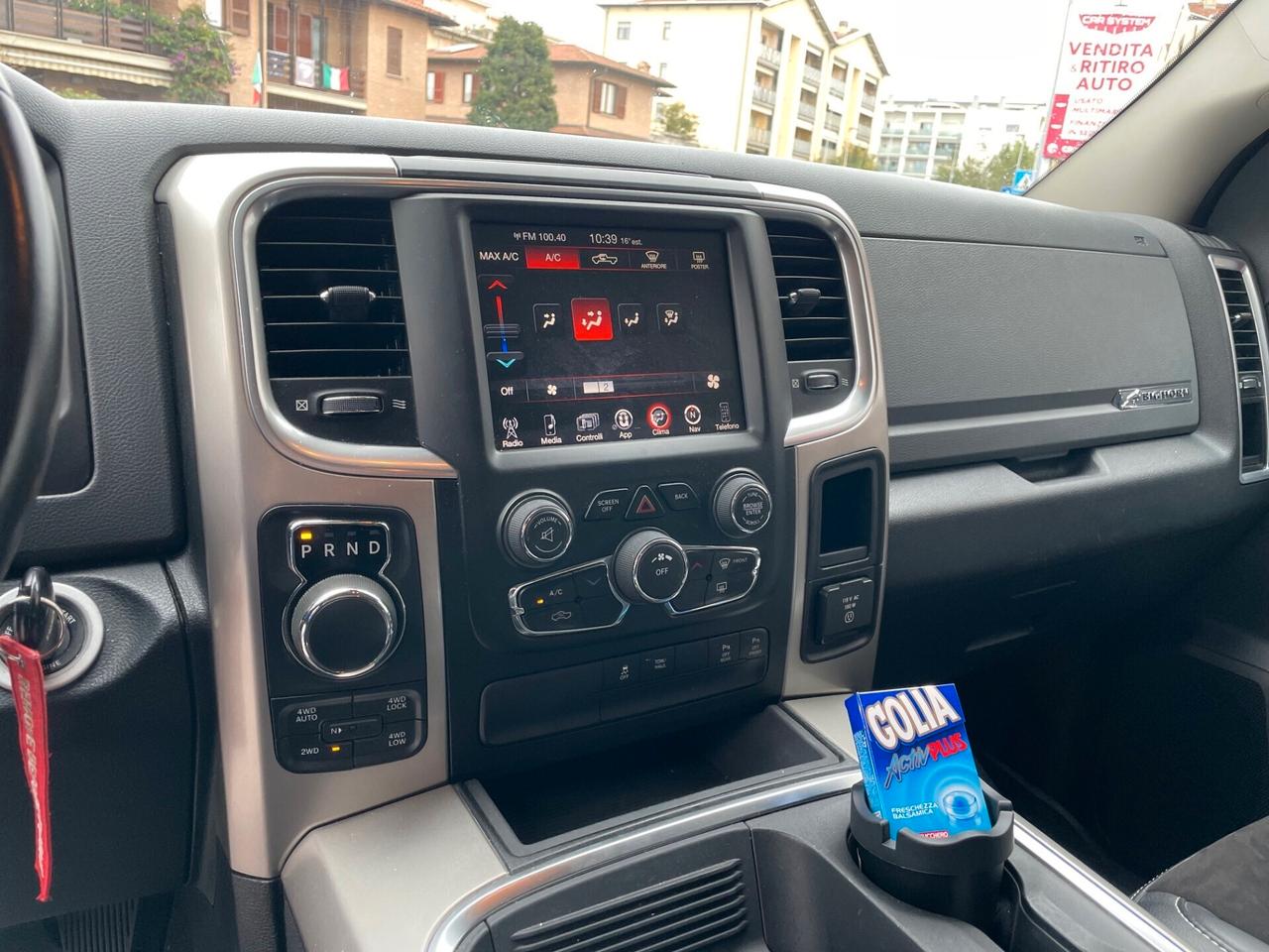 Dodge RAM 1500 5.7 V8 Crew Cab MB Longhorn at8