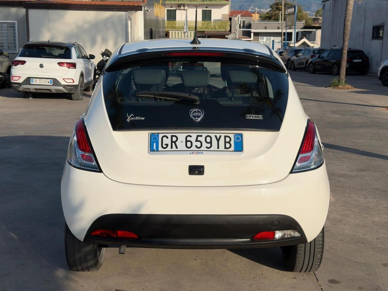 Lancia Ypsilon Hybrid Gold 2023 Nav e Retrocamera