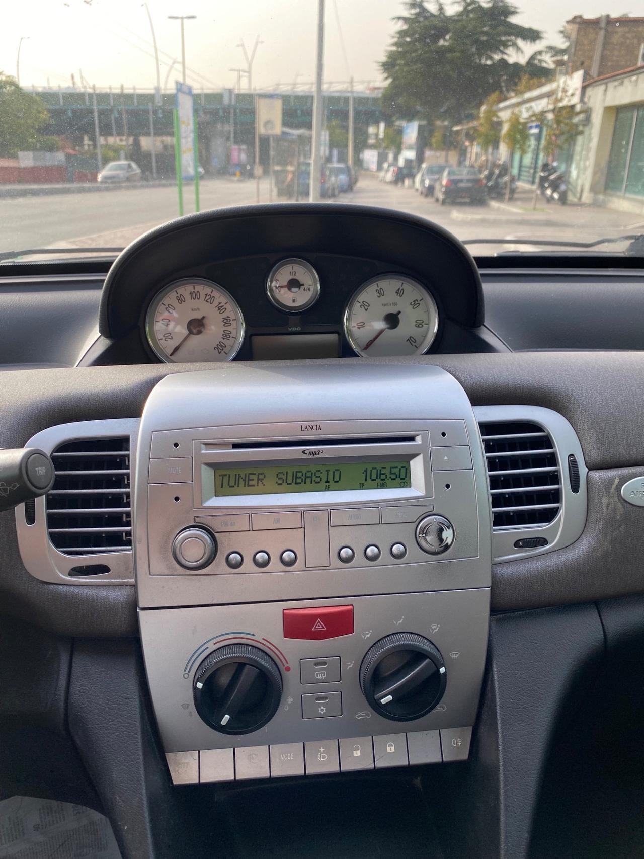 Lancia Ypsilon 1.4 Ecochic GPL