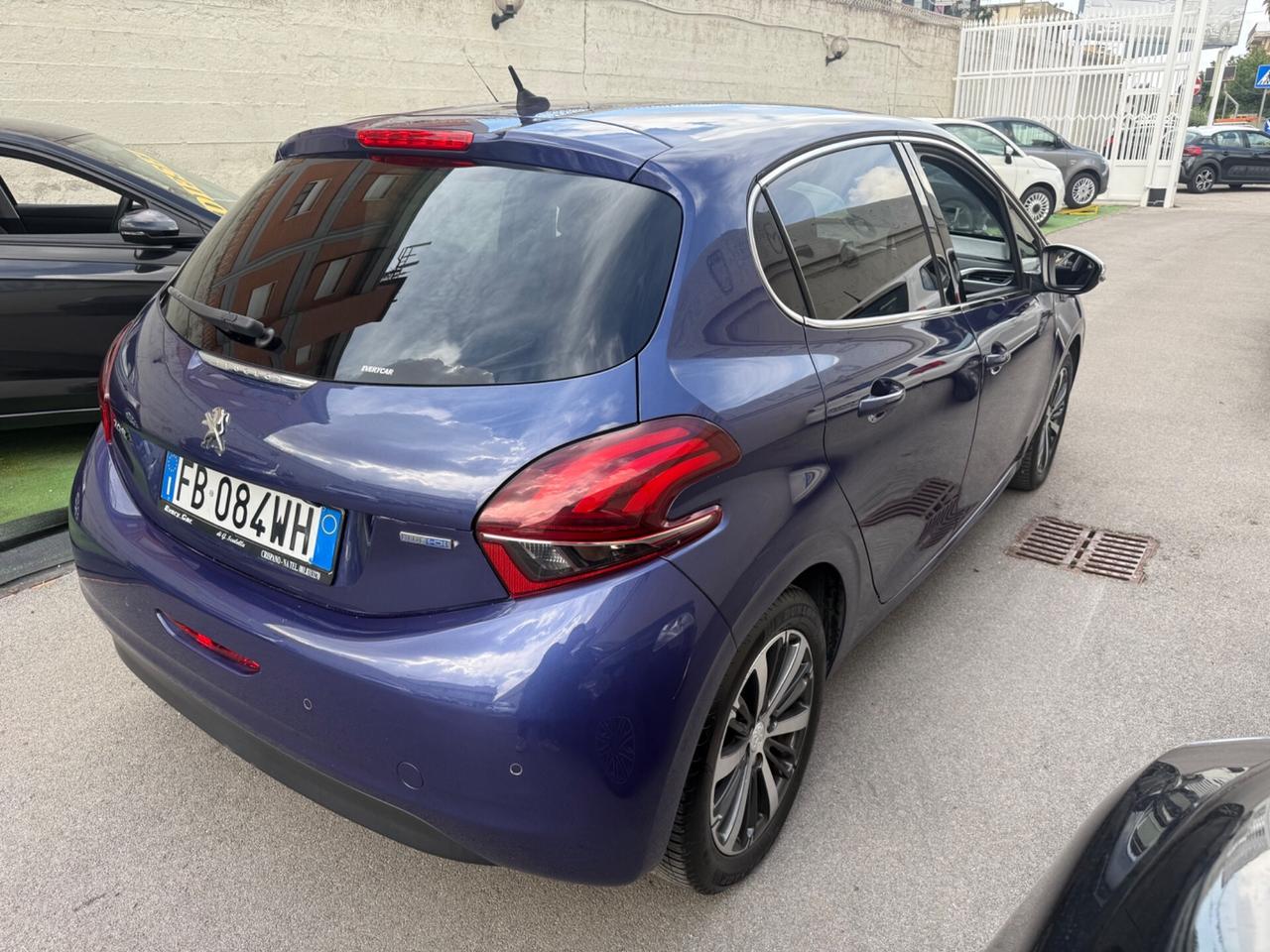 Peugeot 208 Allure 1.6diesel - 2015