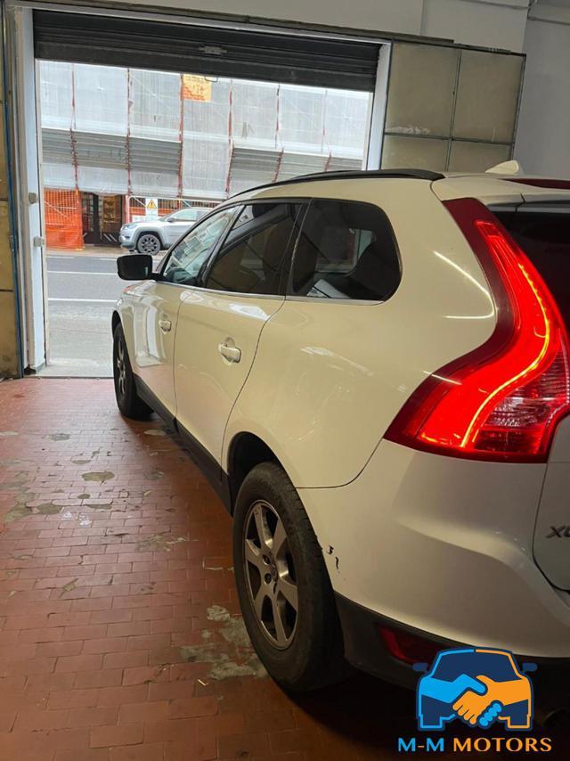 VOLVO XC60 D5 AWD Geartronic Summum