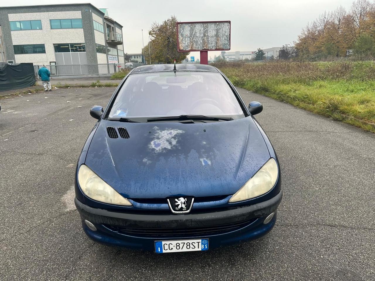 Peugeot 206 1.1 3p. XR