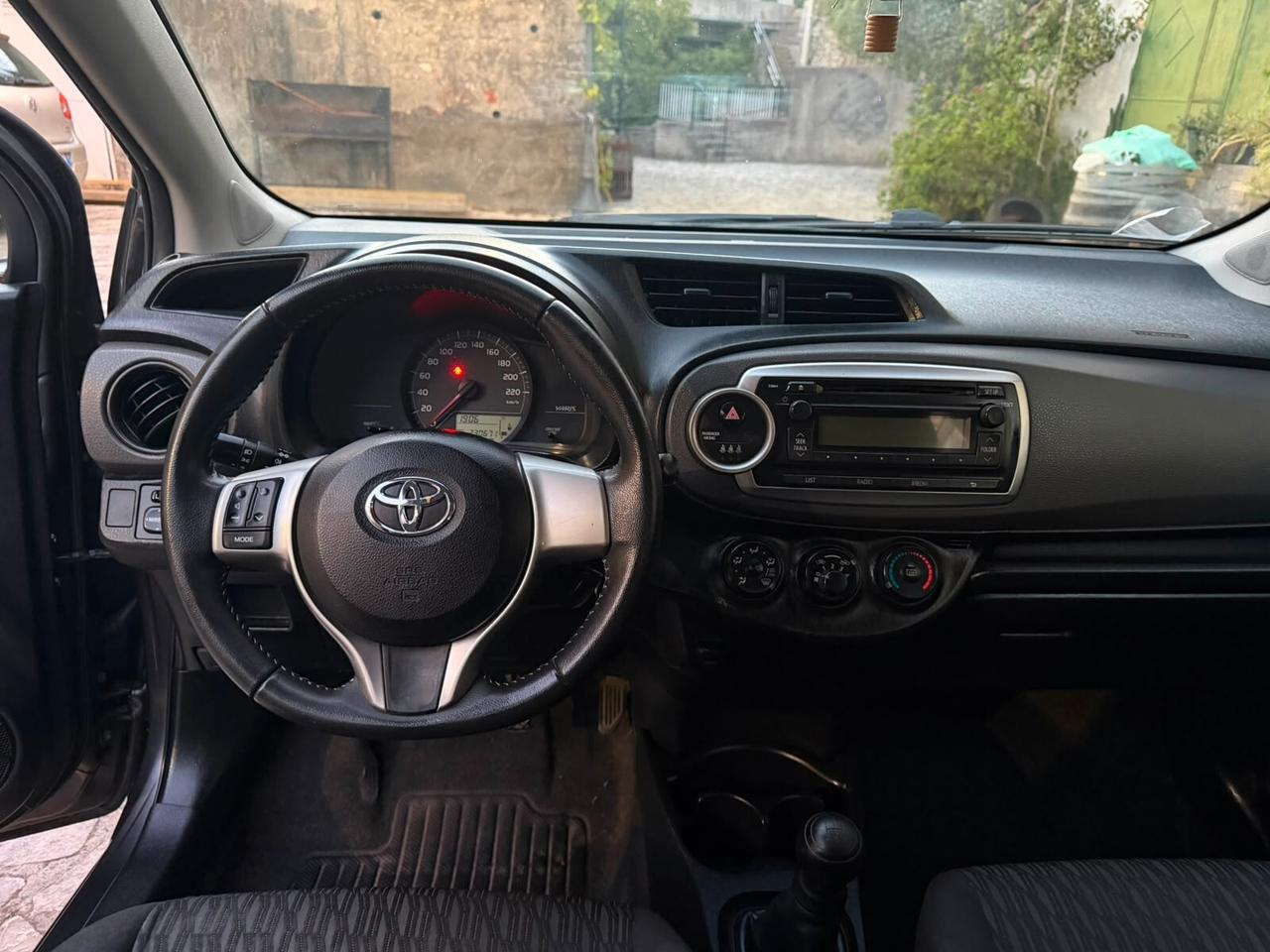 Toyota Yaris 1.0 5 porte Active