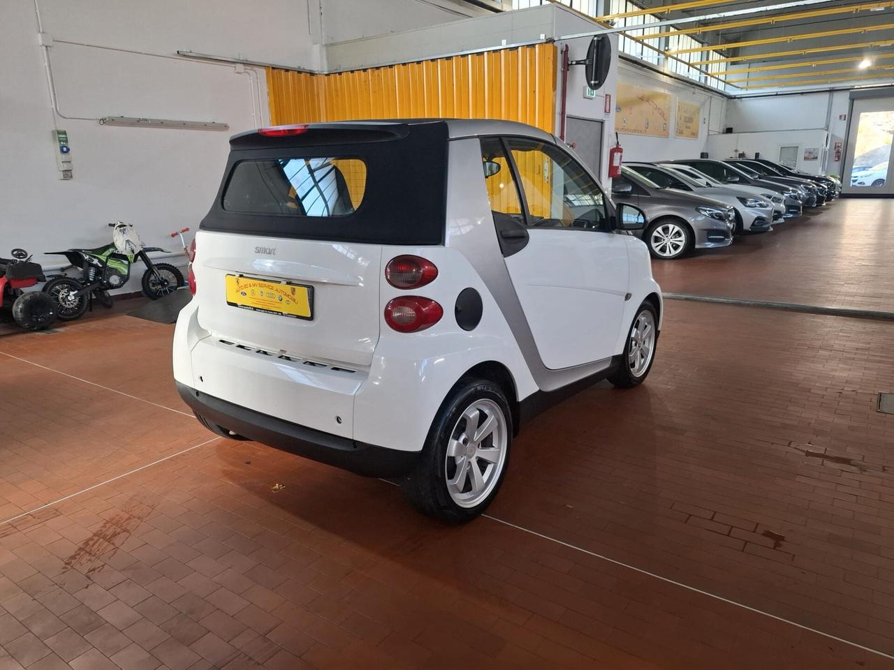 Smart ForTwo 1000 62 kW cabrio pulse