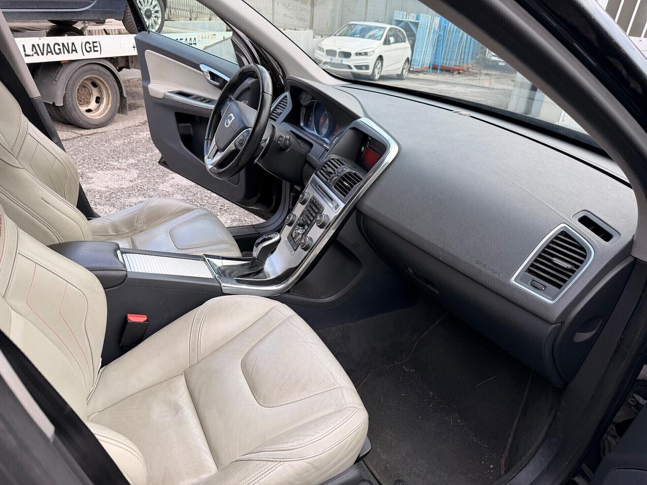 VOLVO XC 60 D3 Ocean Race AUTOMATICO