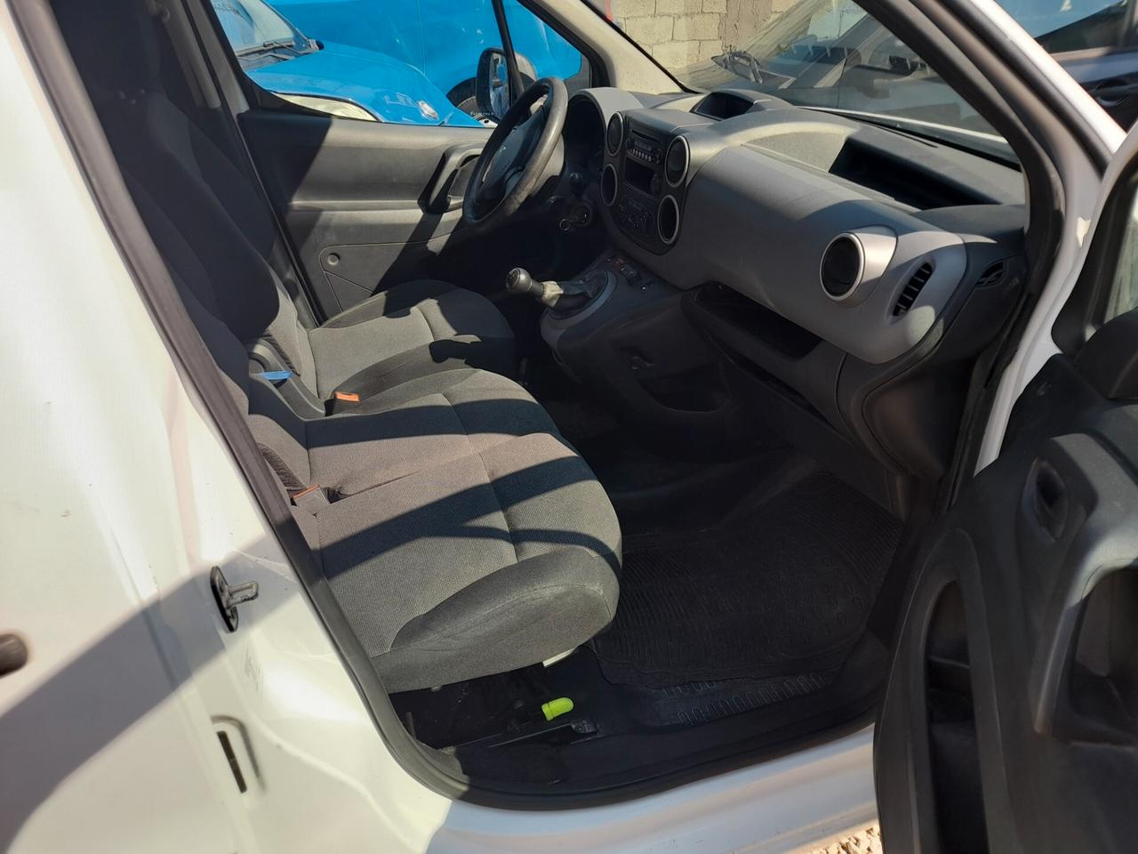 Peugeot Partner 1.6 100CV 3 posti anno 2017