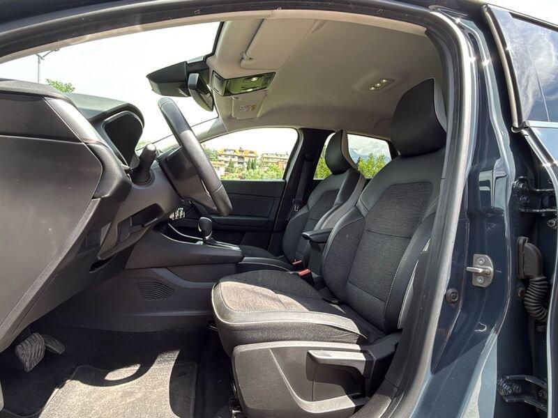 Renault Captur E-Tech hybrid 1.6 E-TECH HEV 145 TECHNO AUTO