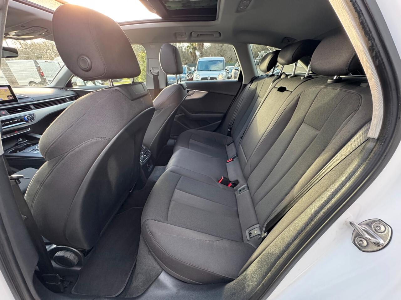 Audi A4 AVANT 35 TDI S-LINE TETTO COCKPIT NAVI FULLED