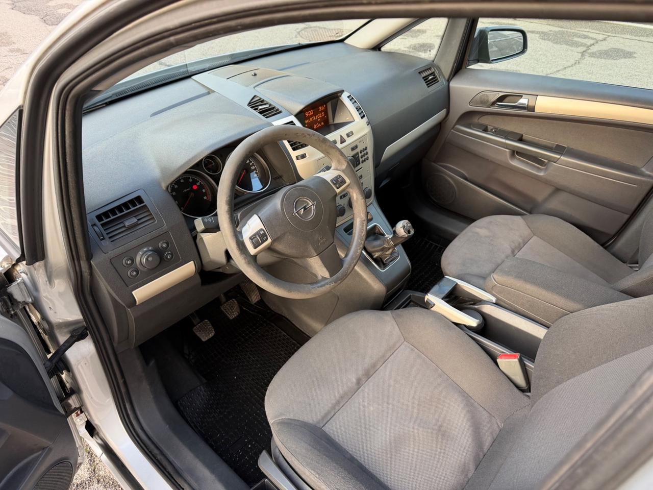 Opel Zafira 1.6 16V VVT Enjoy