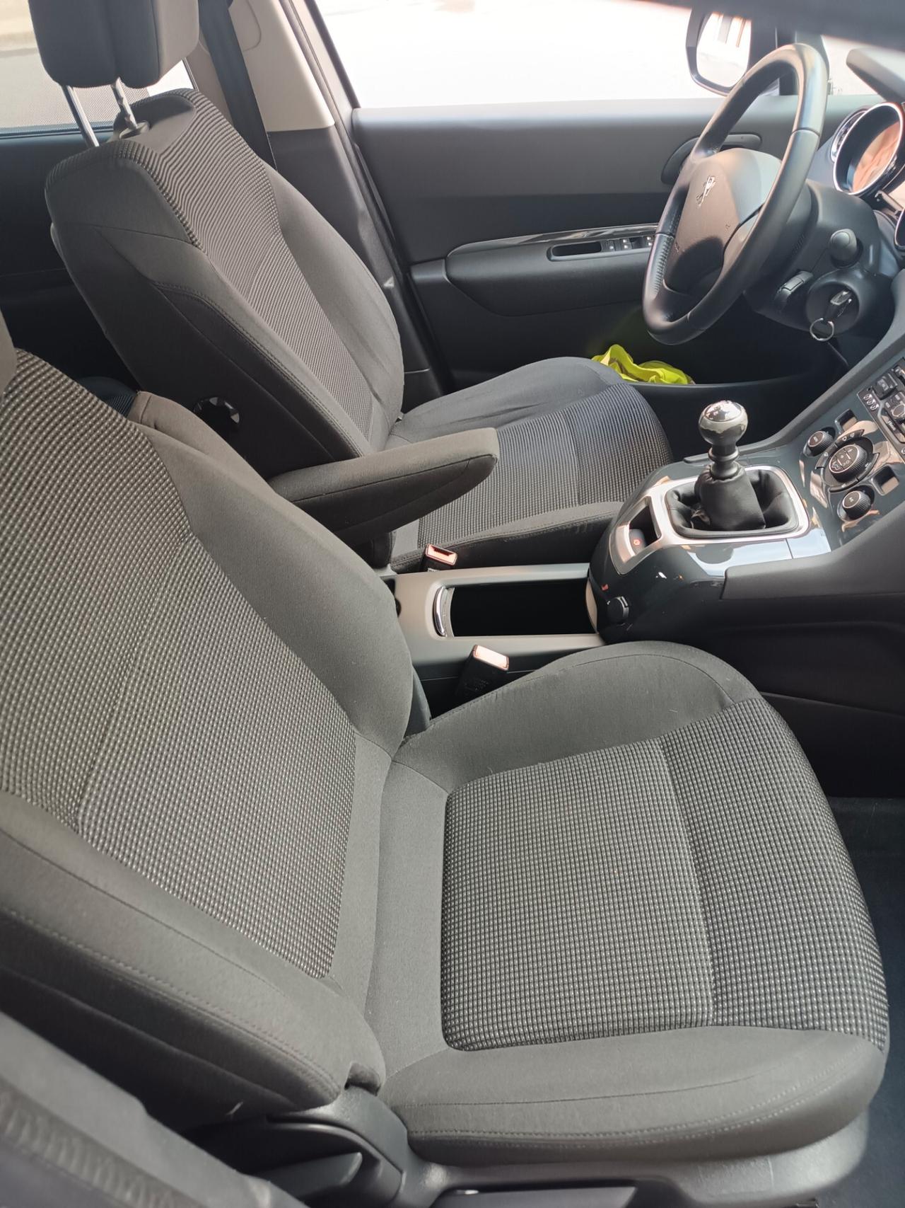 Peugeot 5008 BlueHDi 120 CV 88 KW 7 POSTI