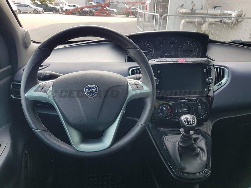 Lancia Ypsilon Ypsilon 1.0 firefly hybrid Gold s&s 70cv