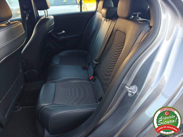 MERCEDES-BENZ A 180 d Automatic Premium