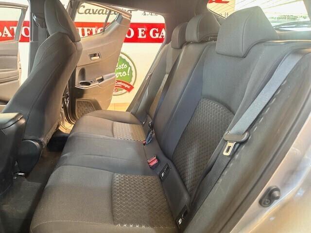 Toyota C-HR 1.8 Hybrid E-CVT Business