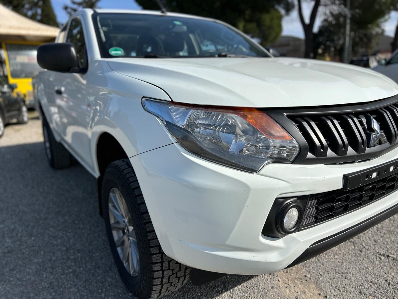 Mitsubishi L200 2.4 Diesel 154cv*CABINA SINGOLA*4POSTI*