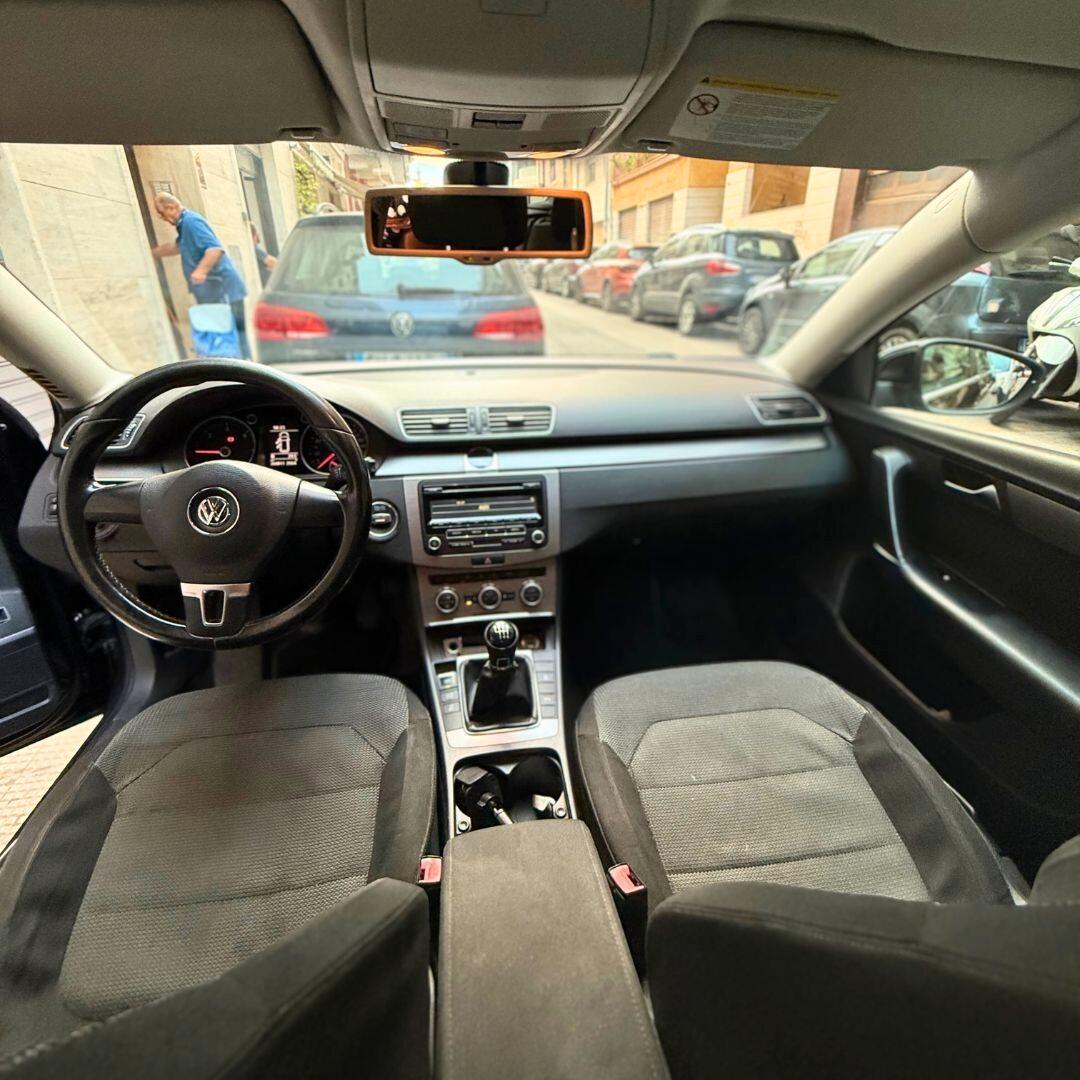 Volkswagen Passat Variant 1.6 TDI 2012