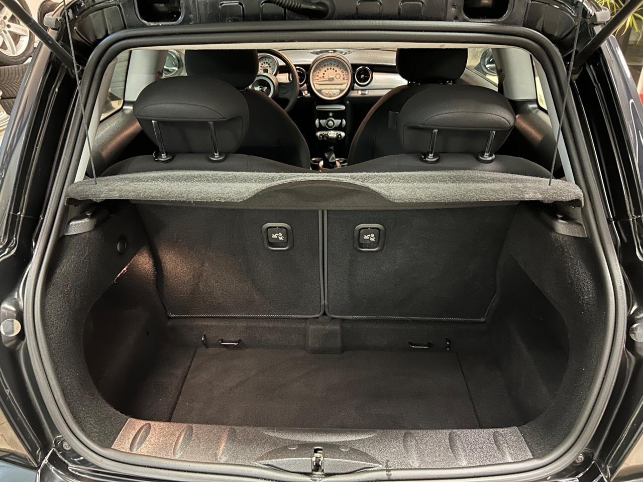 Mini One - 2009 1.4 16V 75 CV 153.000 KM