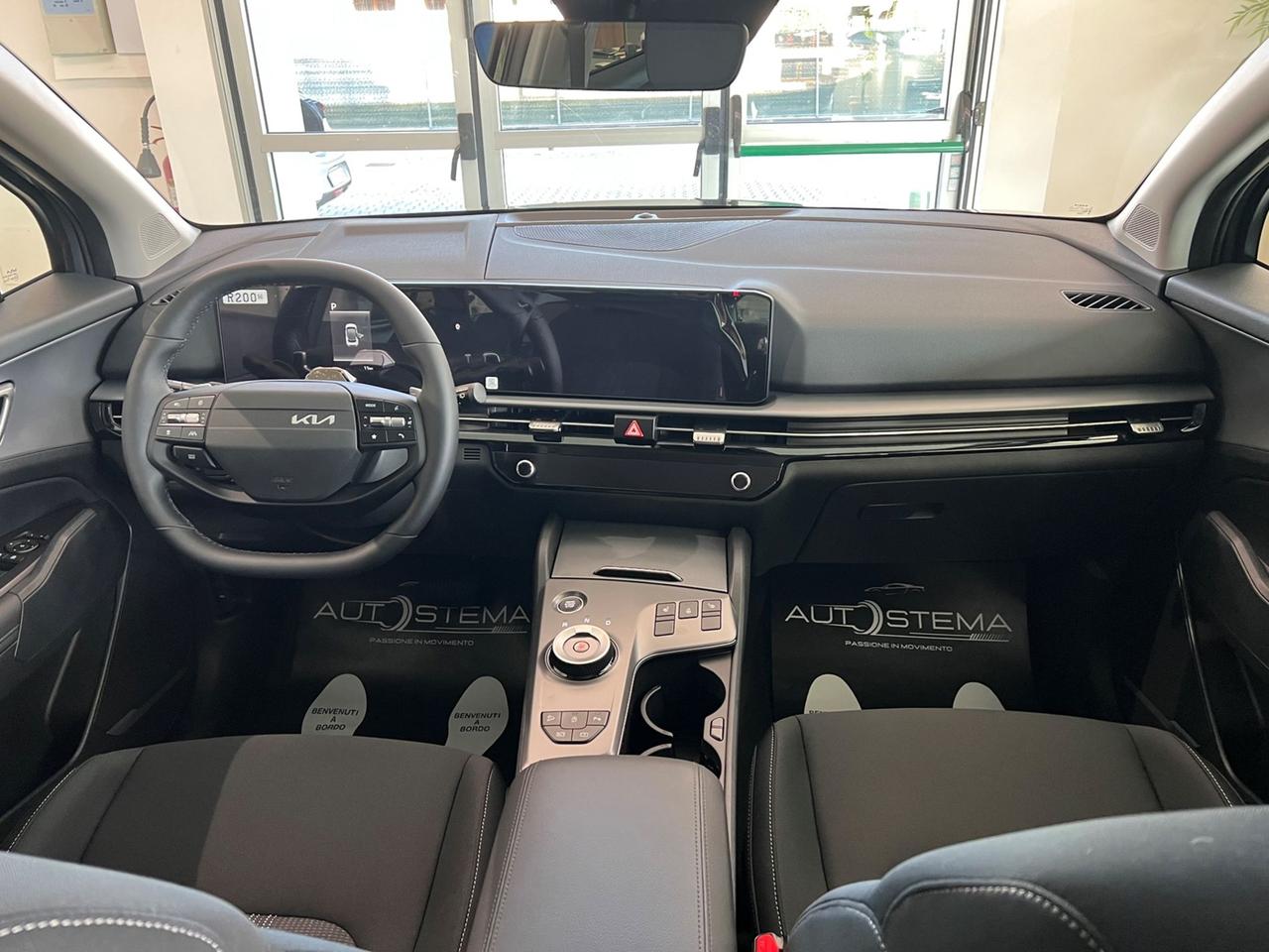KIA Sportage V 2025 1.6 t-gdi Style dct7 + WINTER PACK!