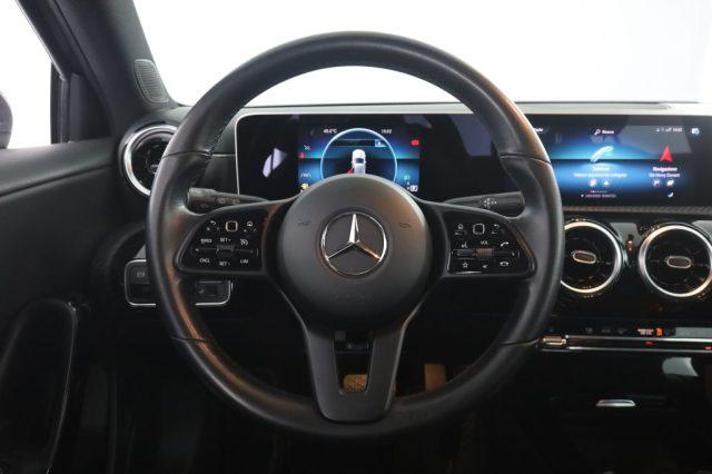 MERCEDES-BENZ A 180 A 180 d Automatic Business Extra