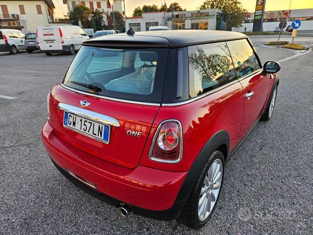 MINI One 1.6 16V One (55kW) Salt