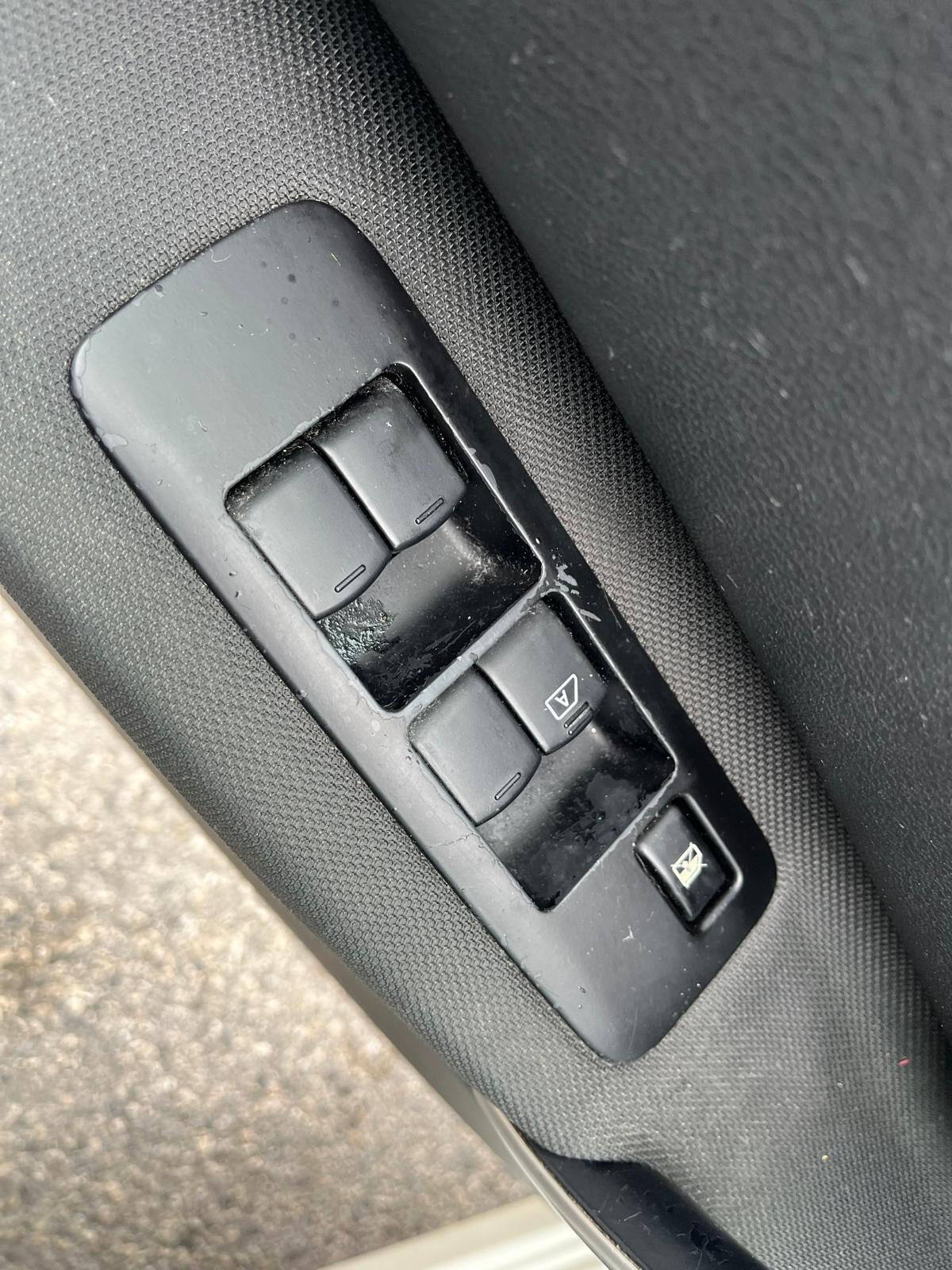 Nissan qashqai tekna 1.6 dci/130cv -2012