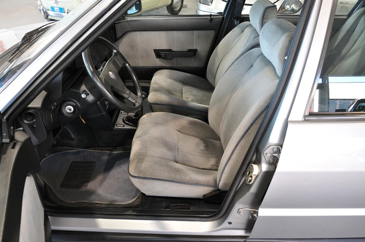 Alfa Romeo 33 1.3 Blue Line ASI motore a nuovo