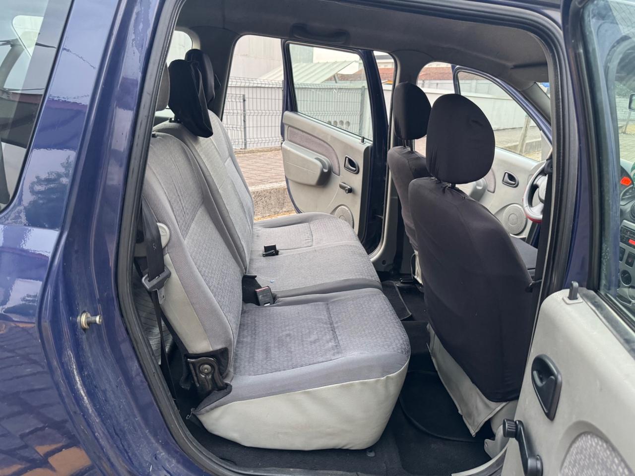 Dacia Logan MCV 1.5 dCi 70CV 5 posti Lauréate